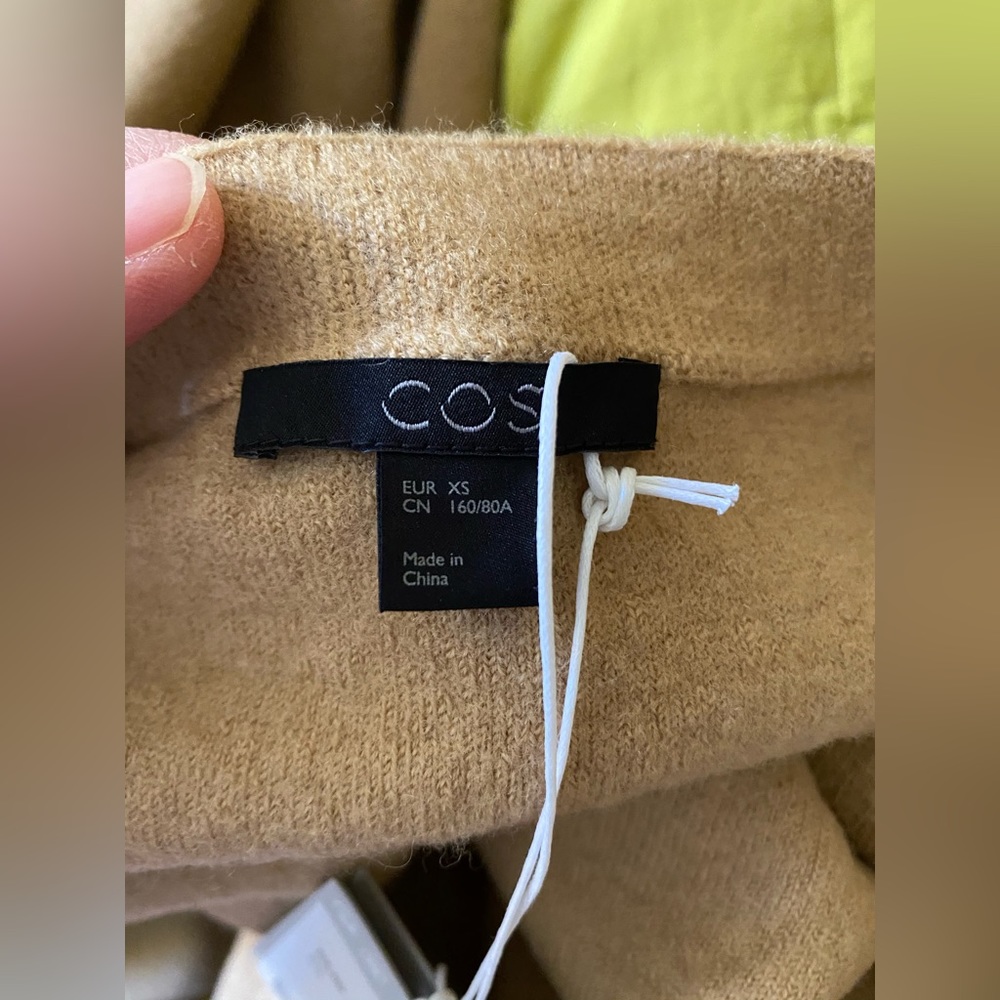 Cos 100%wool - Picture 5 of 8
